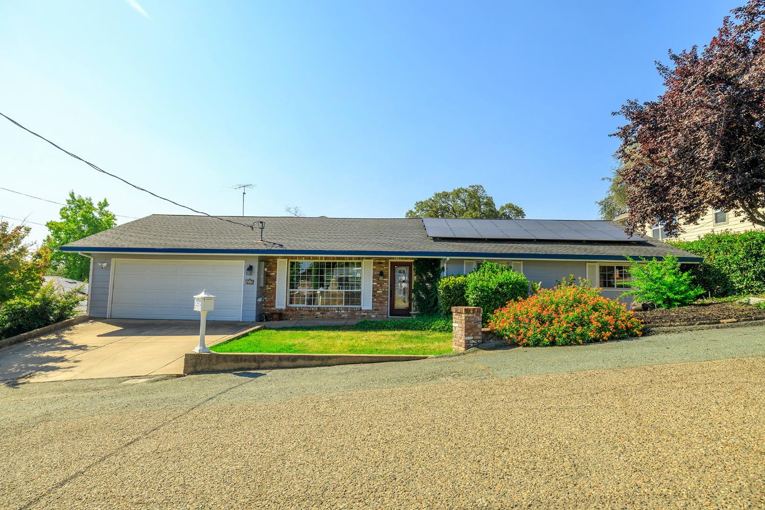 418 Mcgee Ave, Jackson, CA 95642-2216