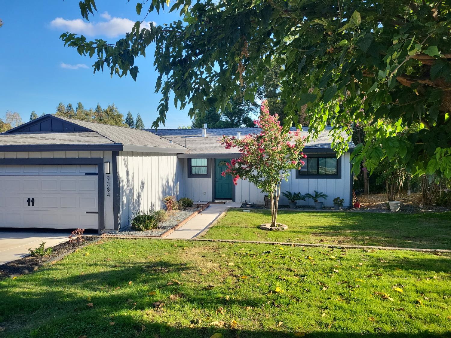 9384 Golden Gate Ave, Orangevale, CA 95662-2224