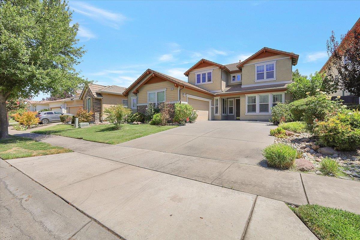 5018 Crest Dr, Sacramento, CA 95835-1610