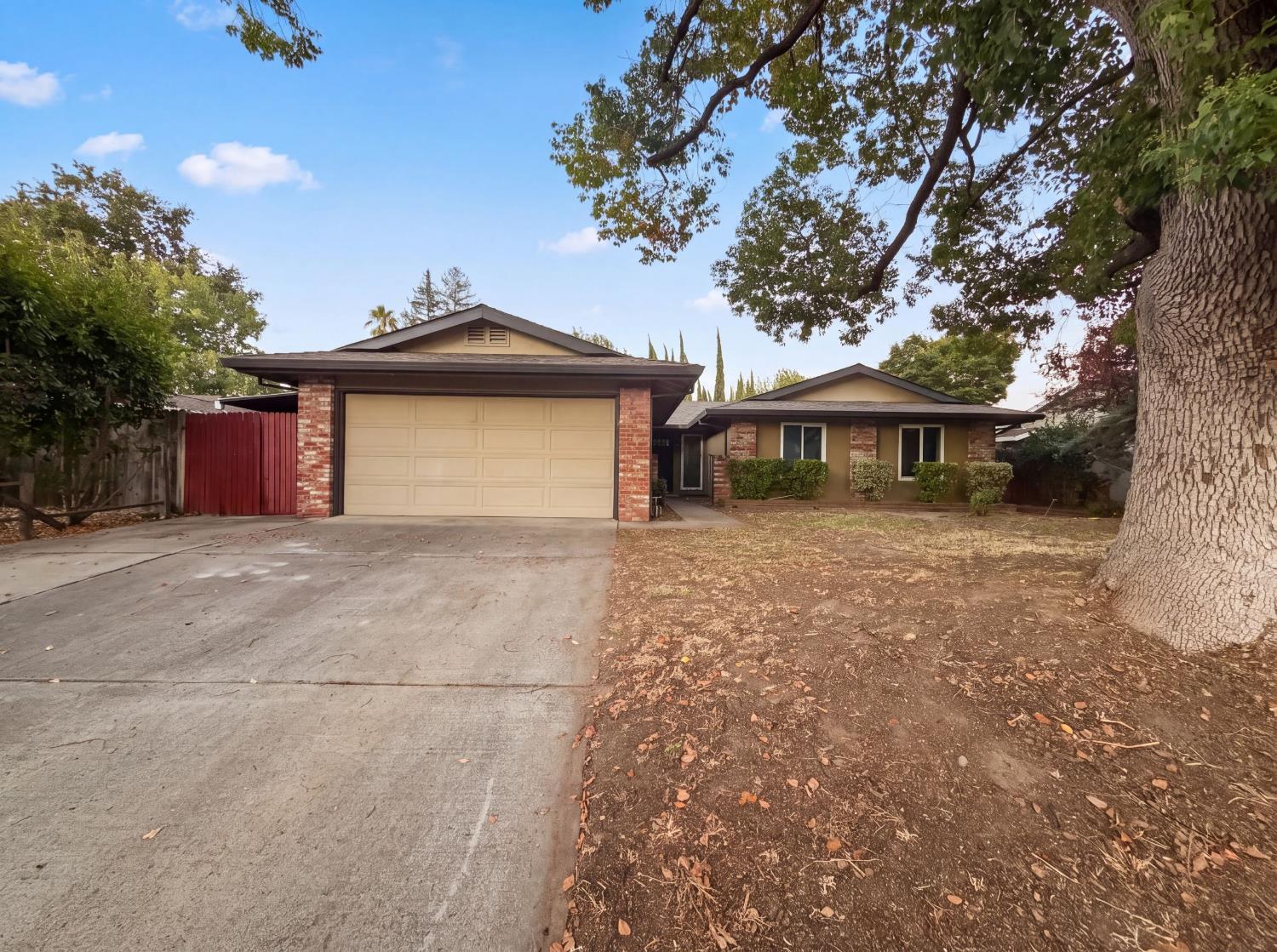 2605 Waterton Way, Sacramento, CA 95826-1918