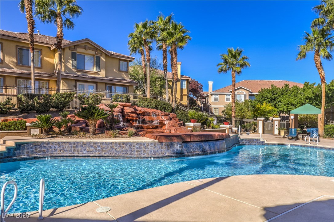 9901 Trailwood Drive 1048