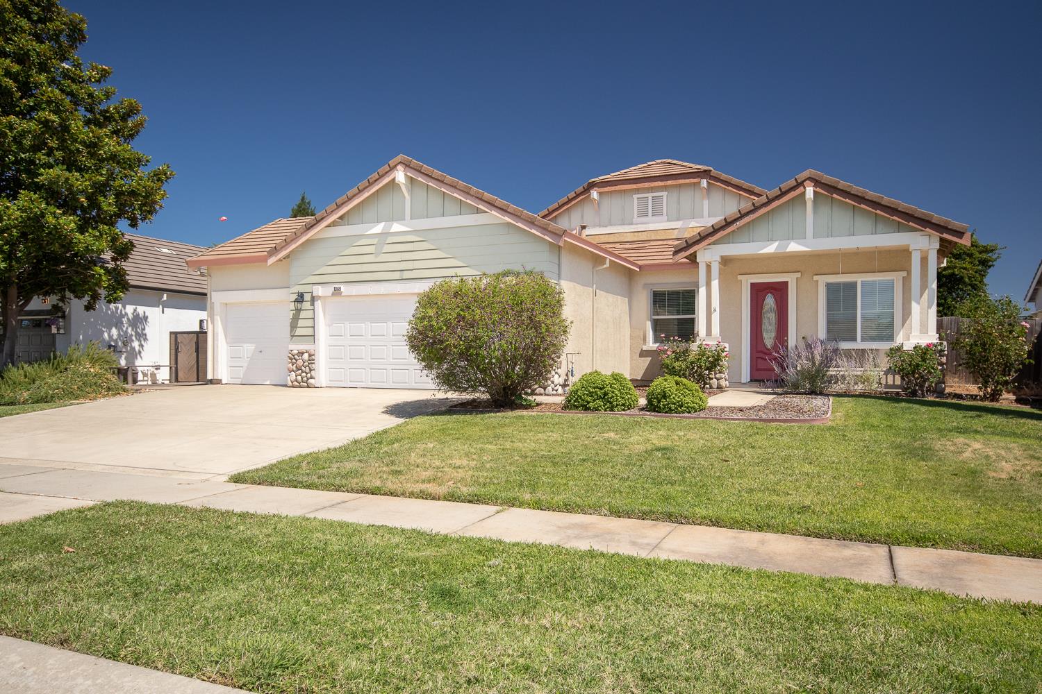 1369 Night Heron St, Plumas Lake, CA 95961-8734