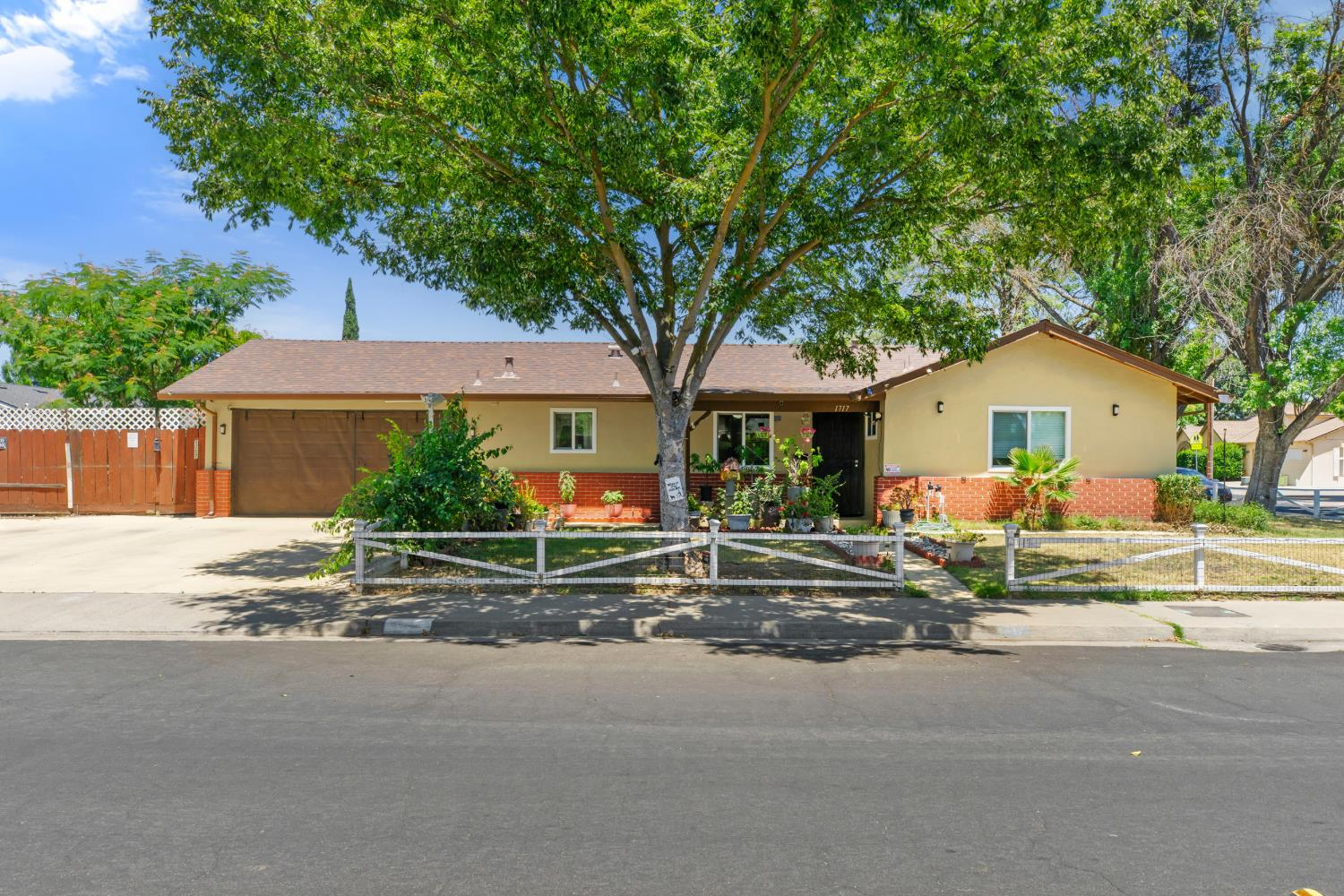 1717 Ensenada Dr, Modesto, CA 95355-5034