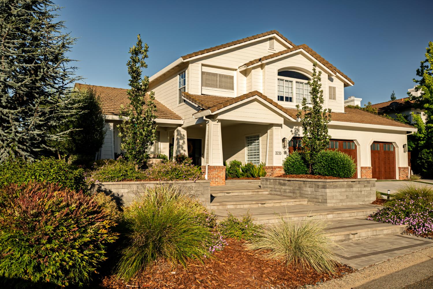 3233 Kensington Dr, El Dorado Hills, CA 95762-6928