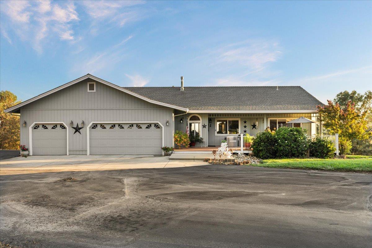 11289 Hutto Rd, Smartsville, CA 95977-9559