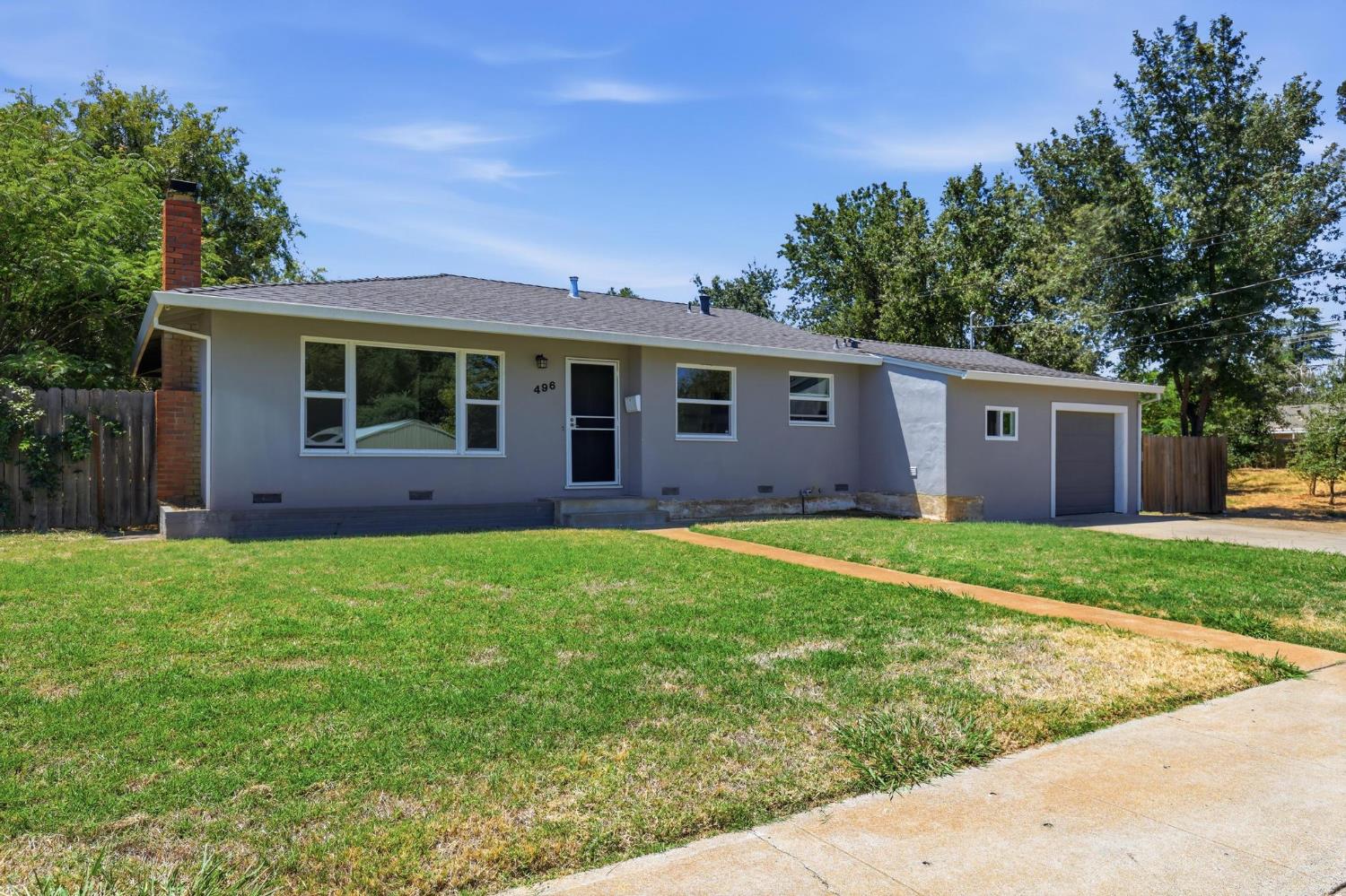 496 Bell Ave, Yuba City, CA 95991-6327