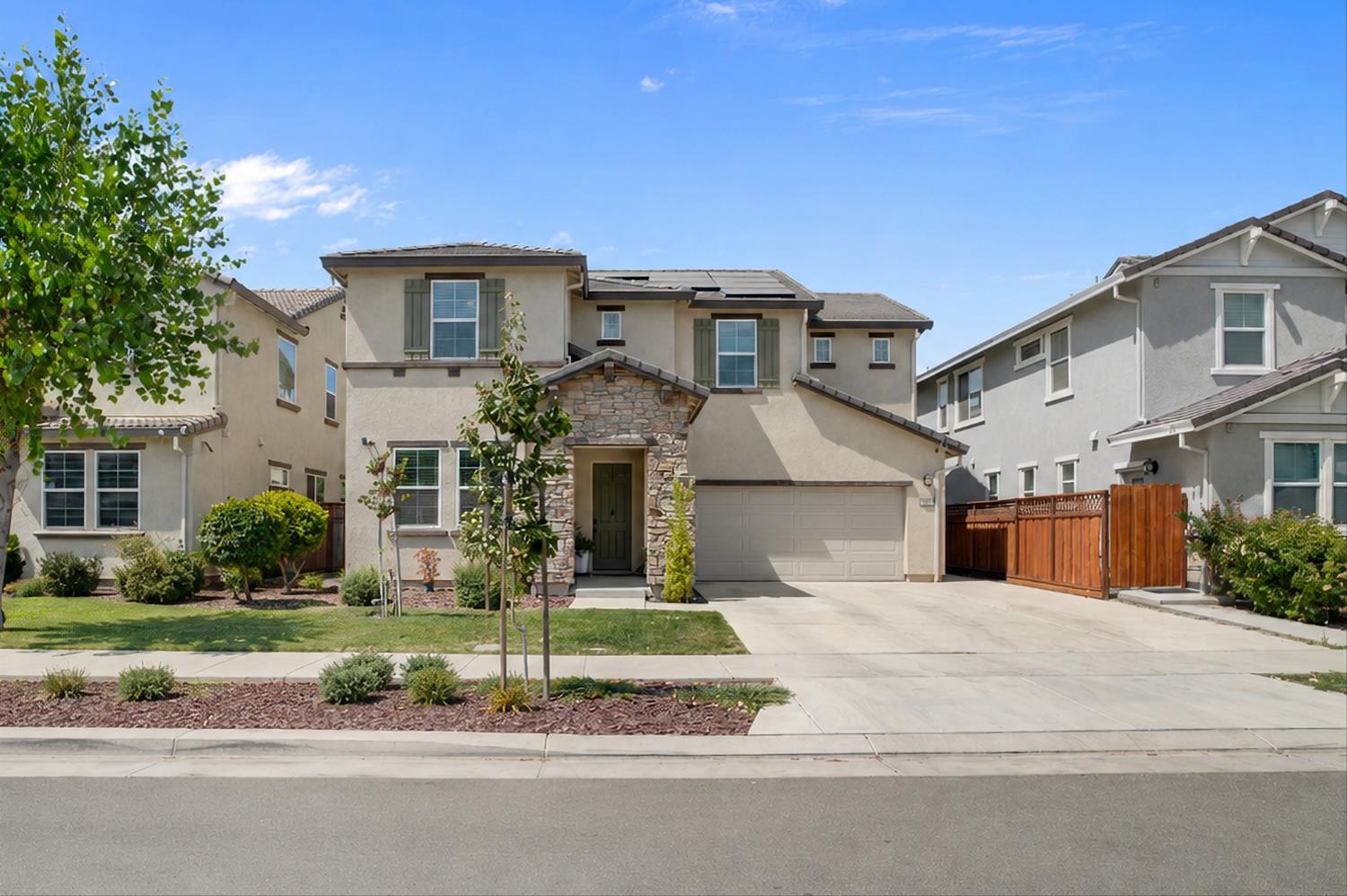2897 Rabbit Hollow Dr, Lathrop, CA 95330-9841