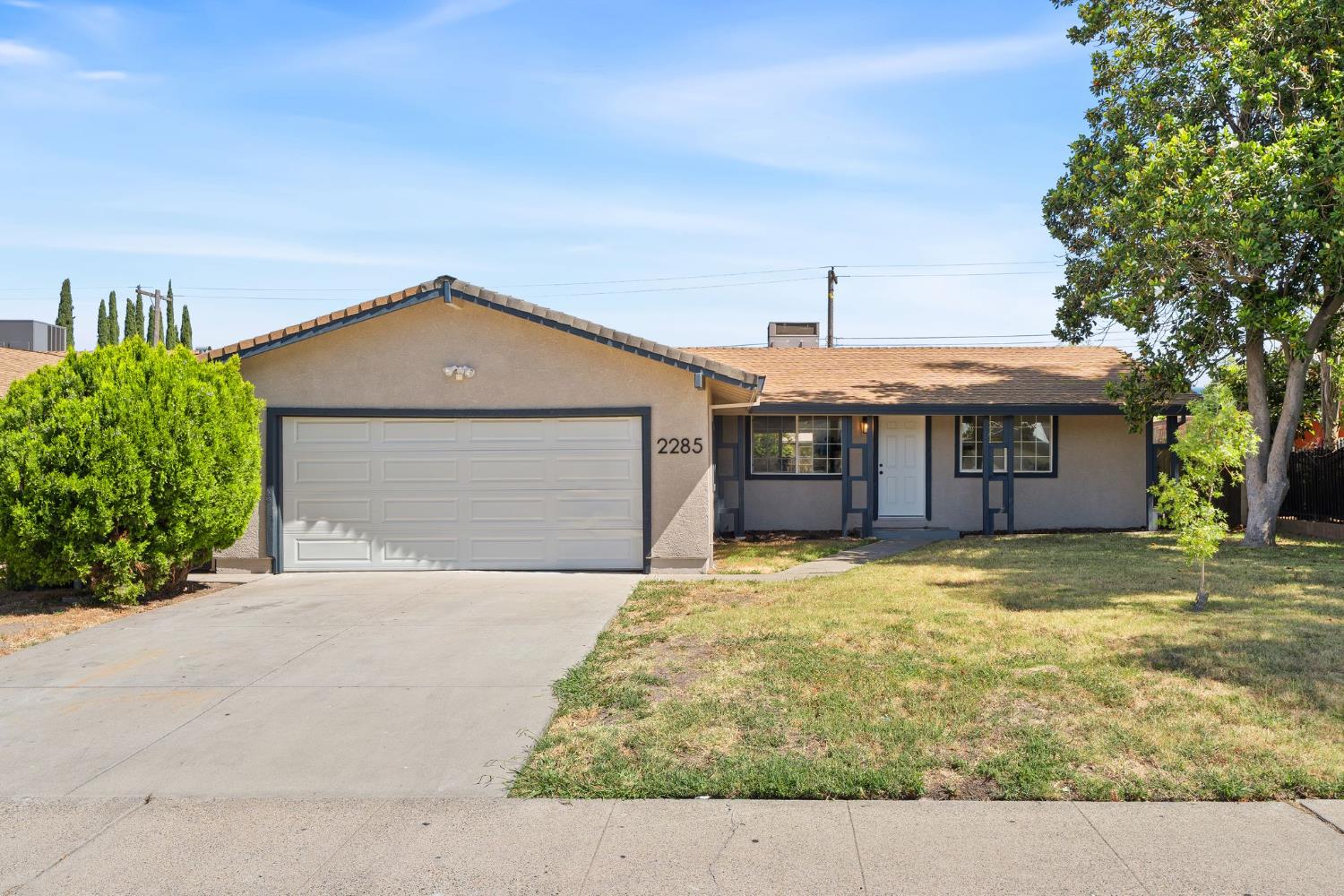 2285 John Still Dr, Sacramento, CA 95832-1332