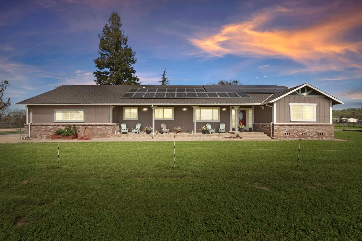 236 Creekview Ln, Wallace, CA 95254-7200