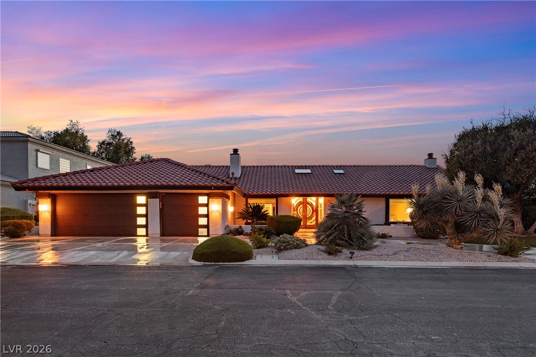812 Trotter Circle
