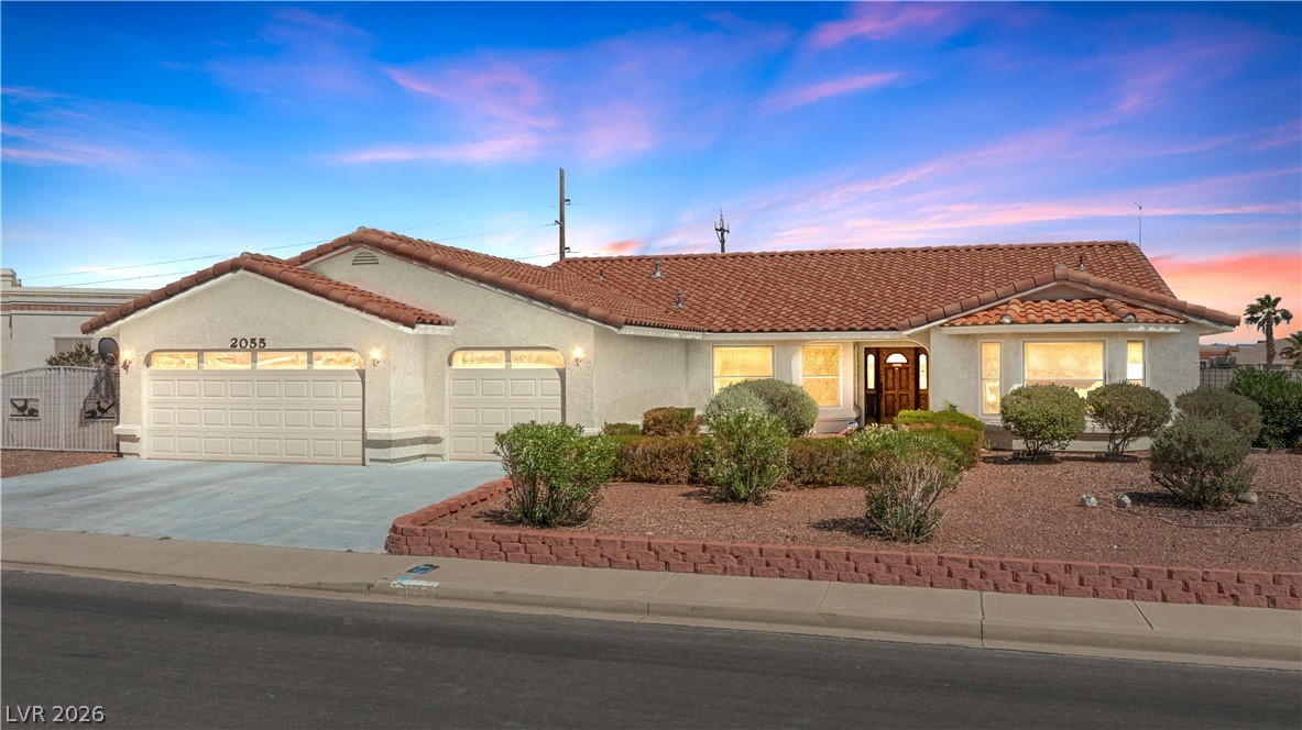 2055 Cholla Way