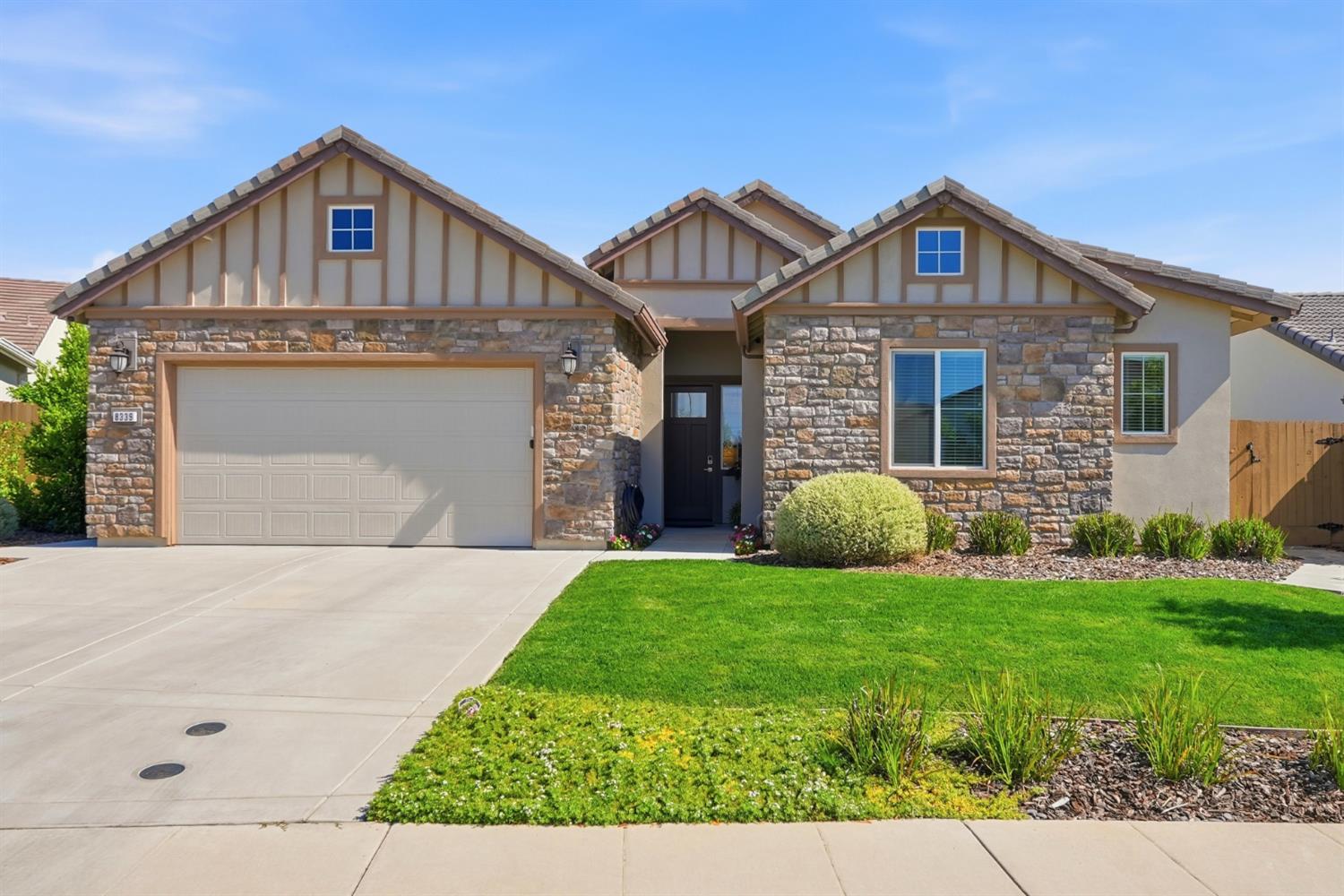 8339 Lollybush Ct, Fair Oaks, CA 95628-3899