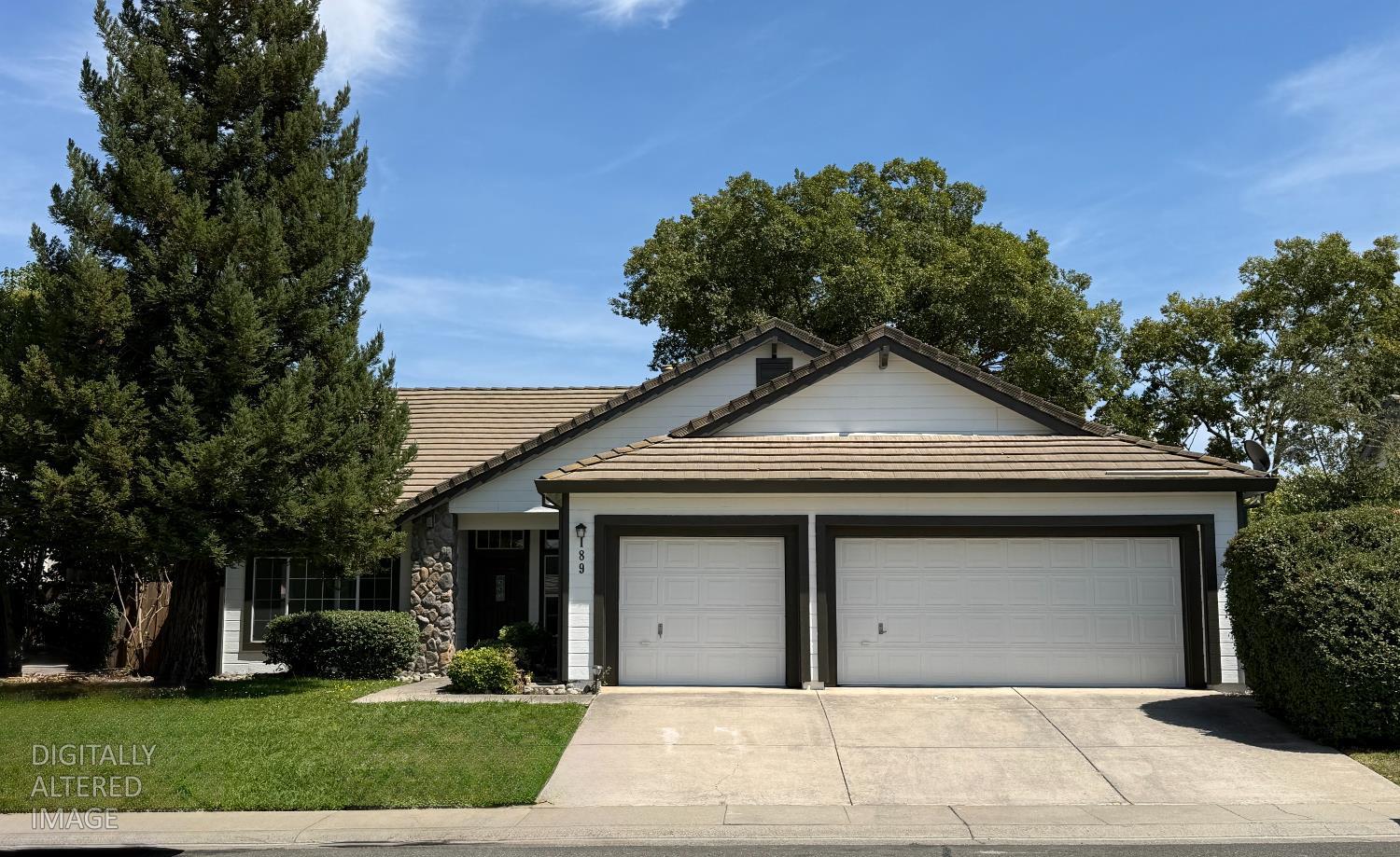 189 Sterling Oak Dr, Galt, CA 95632