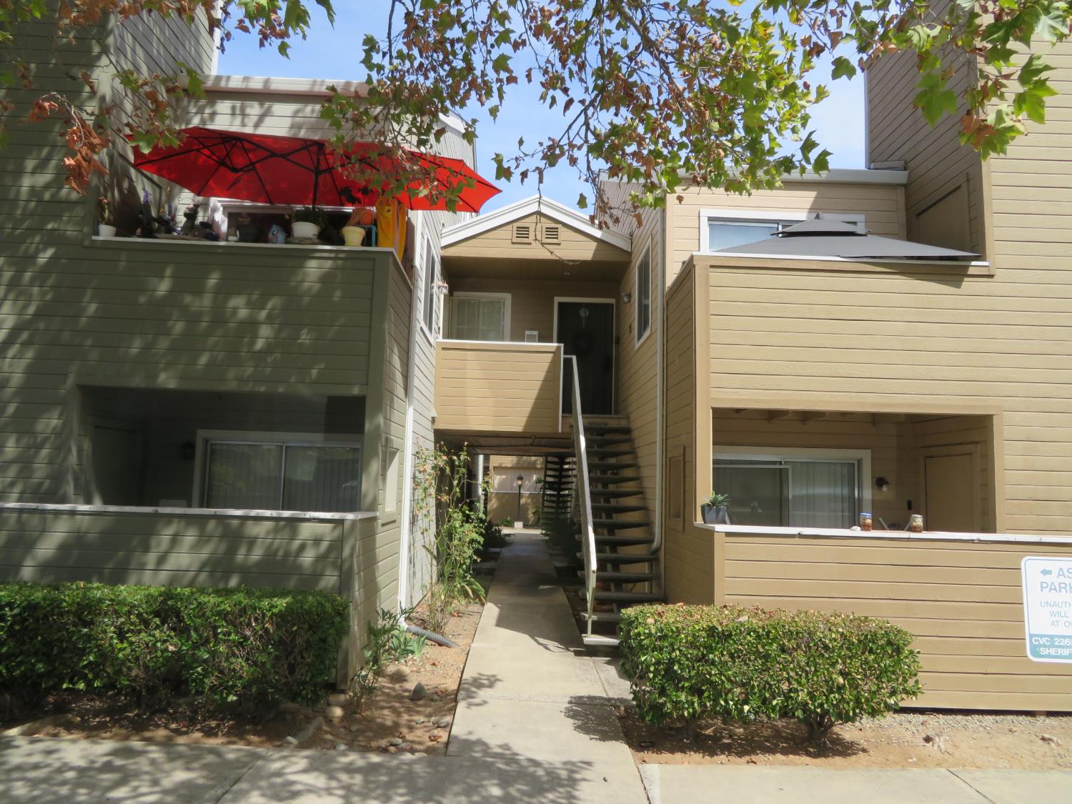 1019 Dornajo Way #140, Sacramento, CA 95825-7326