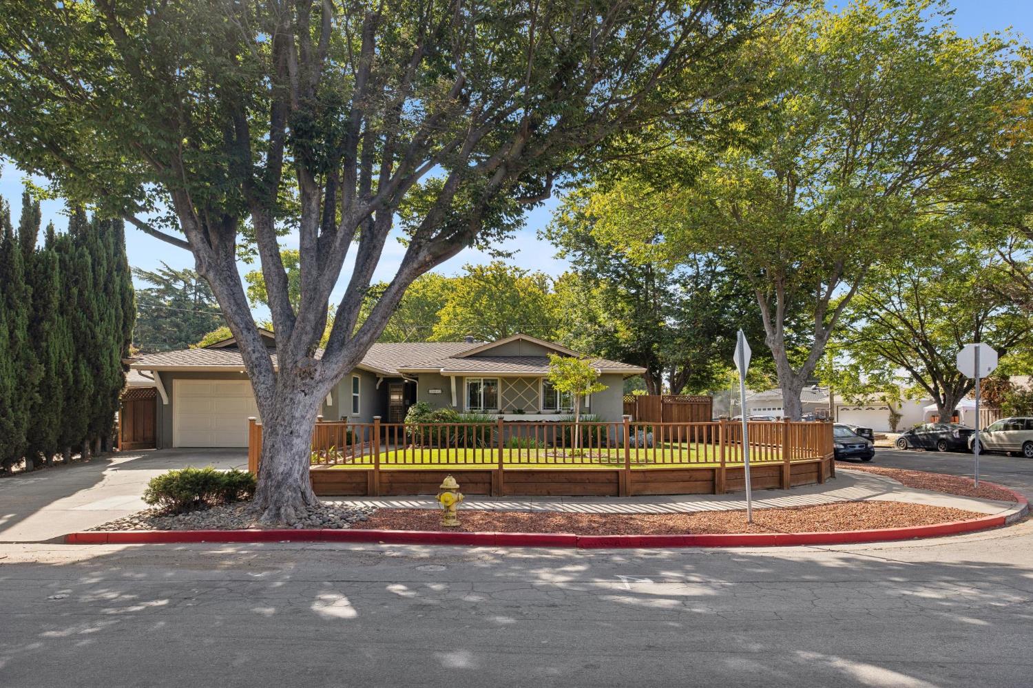 2432 Rinconada Dr, San Jose, CA 95125-2810