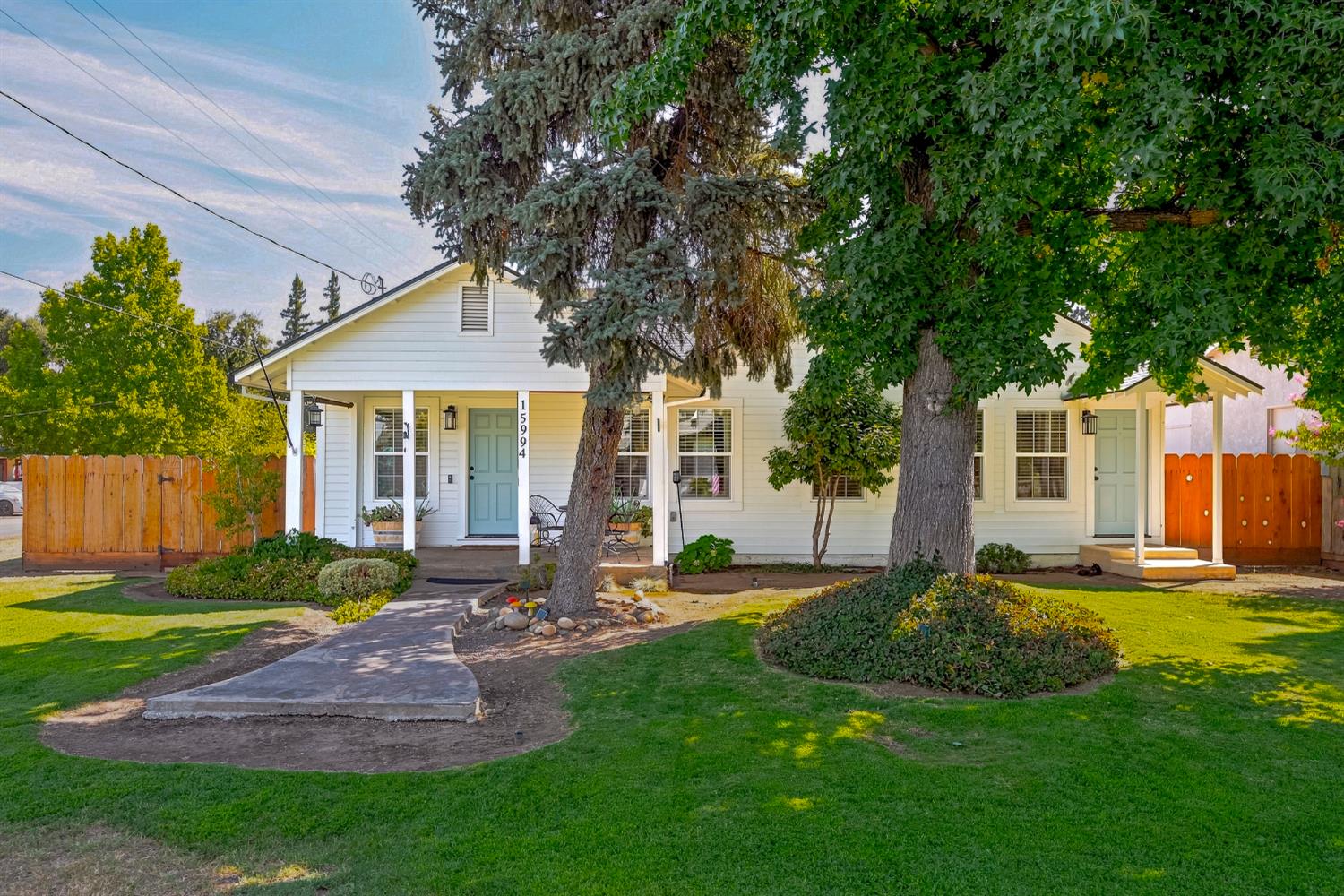 15994 3rd St, Snelling, CA 95369-9613
