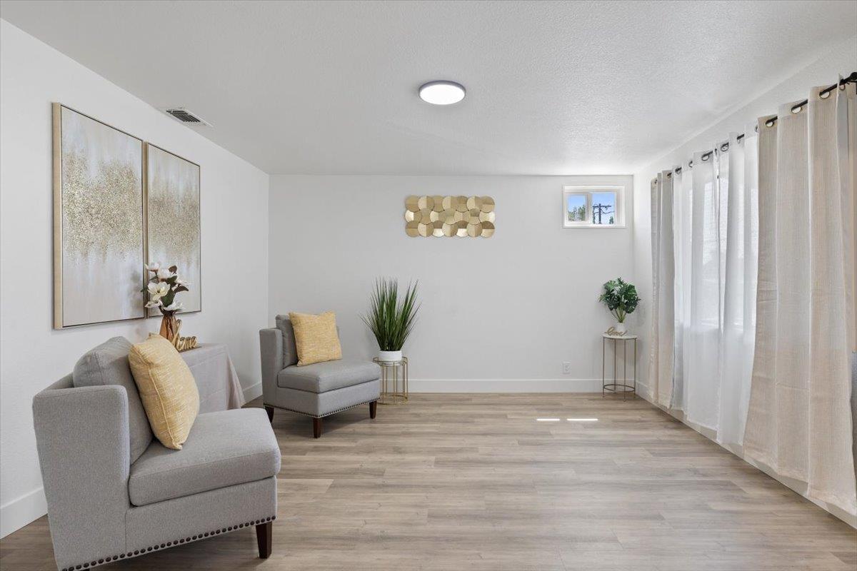 509 E St, Roseville, CA 95678-3929