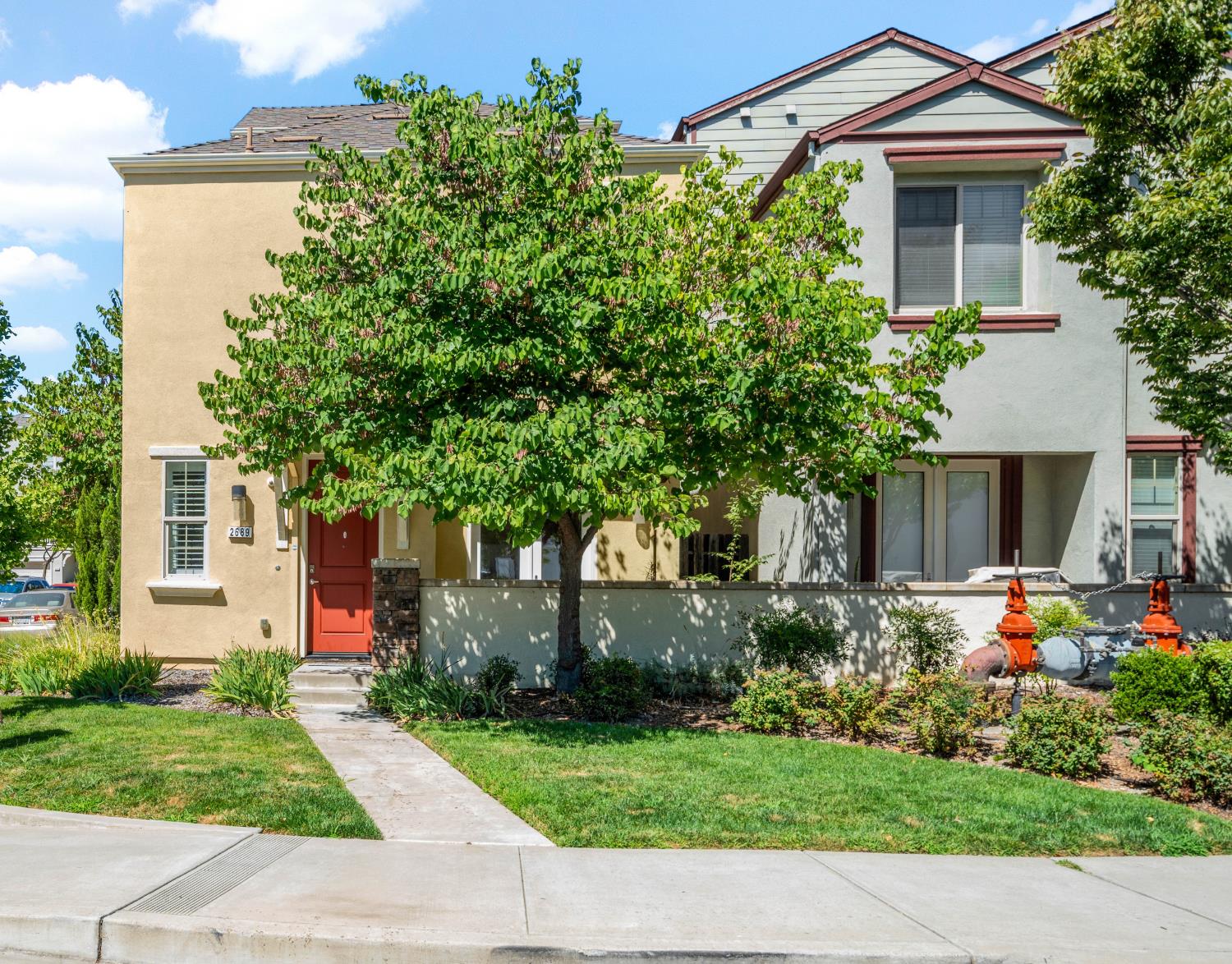 2689 cleat Ln #38A, Sacramento, CA 95818-2847