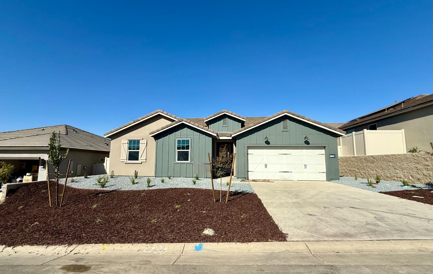 7998 Cottonwood Dr, Friant, CA 93626