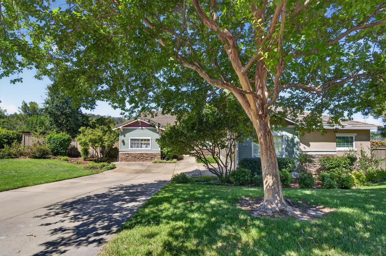 3100 Stonehurst Ct, El Dorado Hills, CA 95762-7627