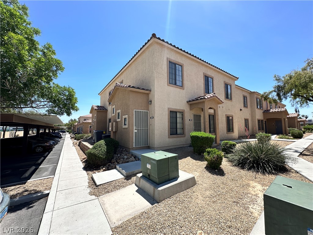 2181 Hussium Hills Street 108