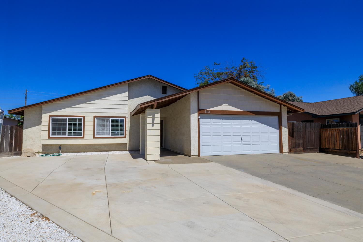 3161 Linfield Ct, Turlock, CA 95382-0498