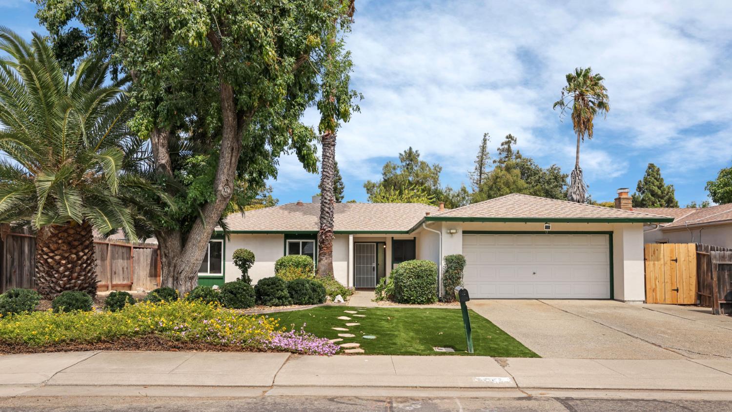 2555 Alexa Way, Stockton, CA 95209-2227