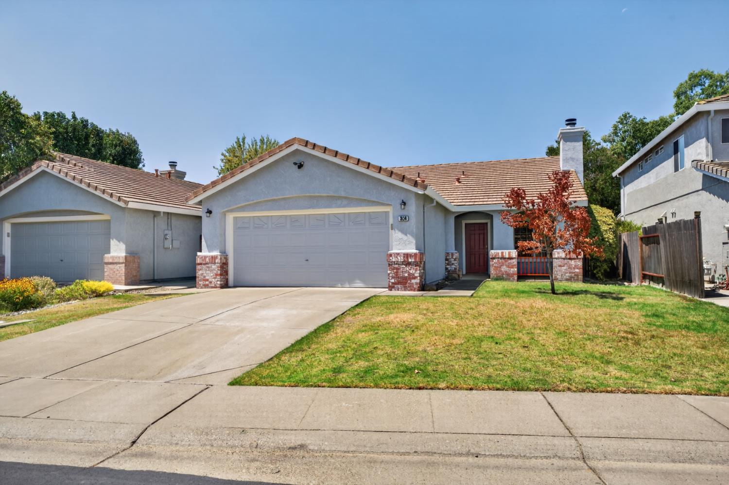 304 Jonquil Ct, Roseville, CA 95747-6751