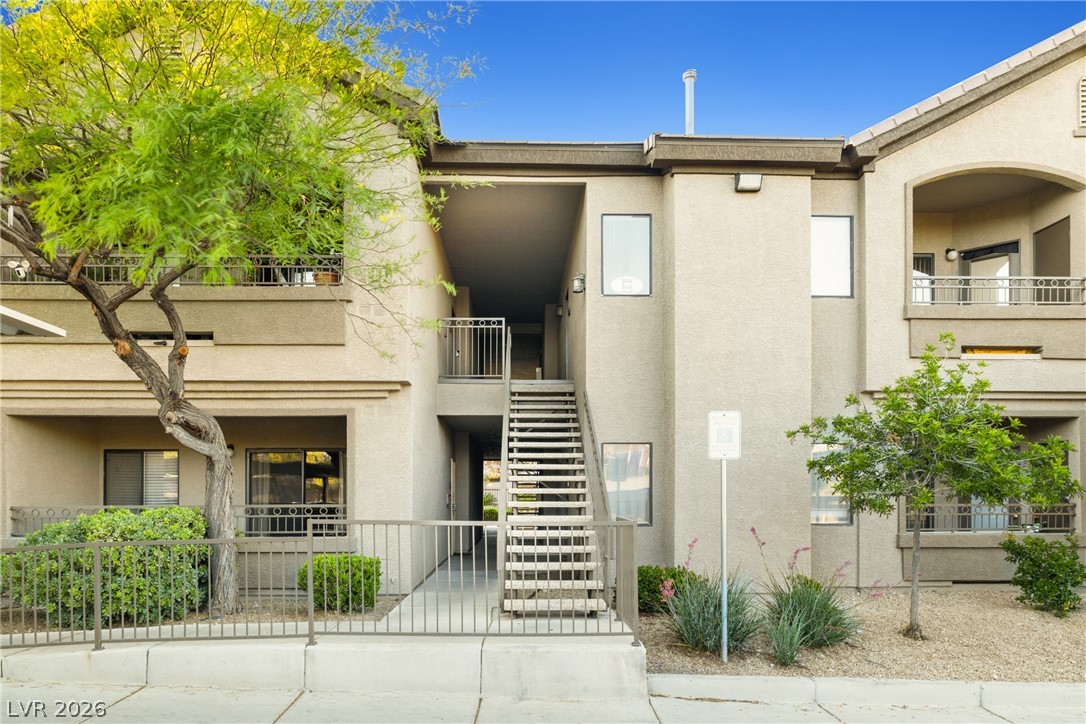 8250 North Grand Canyon Drive 2057