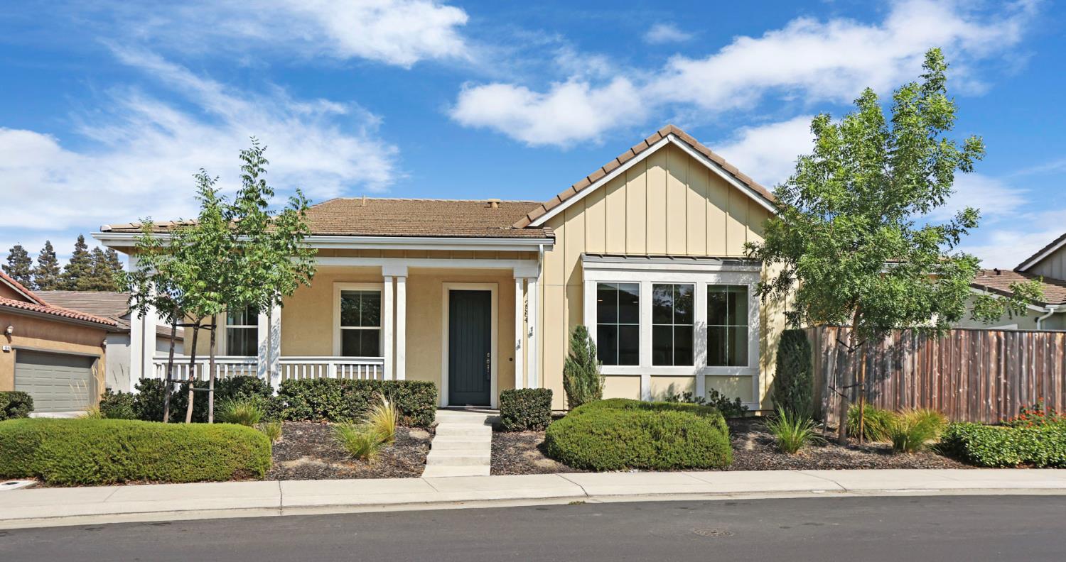 2584 Lombardy Ct, Lodi, CA 95242