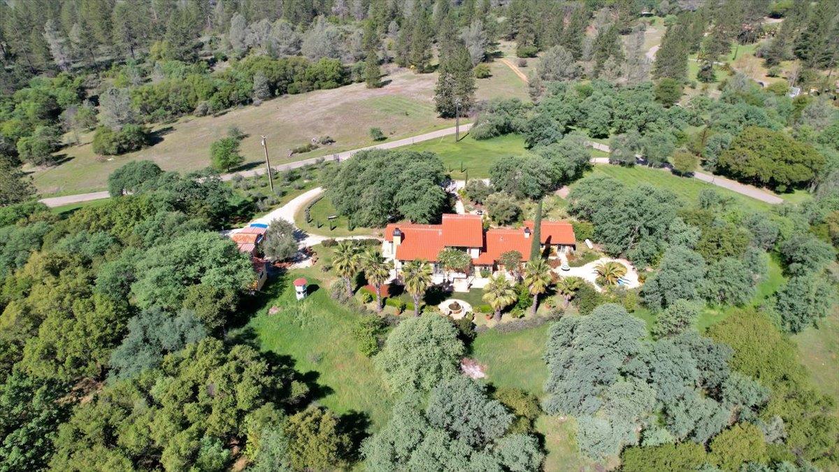 9735 Stackhouse Ln, Oregon House, CA 95962