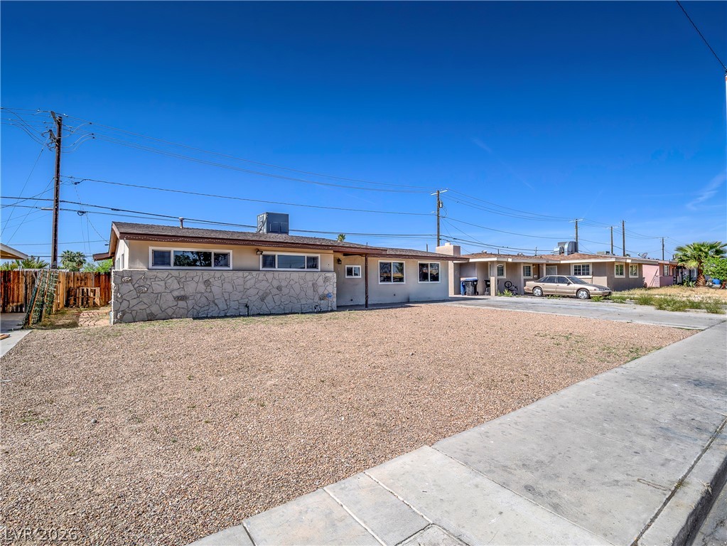 1103 Arrowhead Avenue