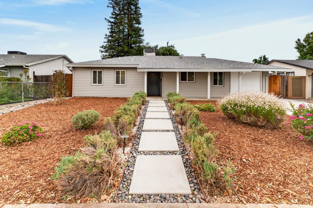 1428 Gladstone Dr, Sacramento, CA 95864-2728