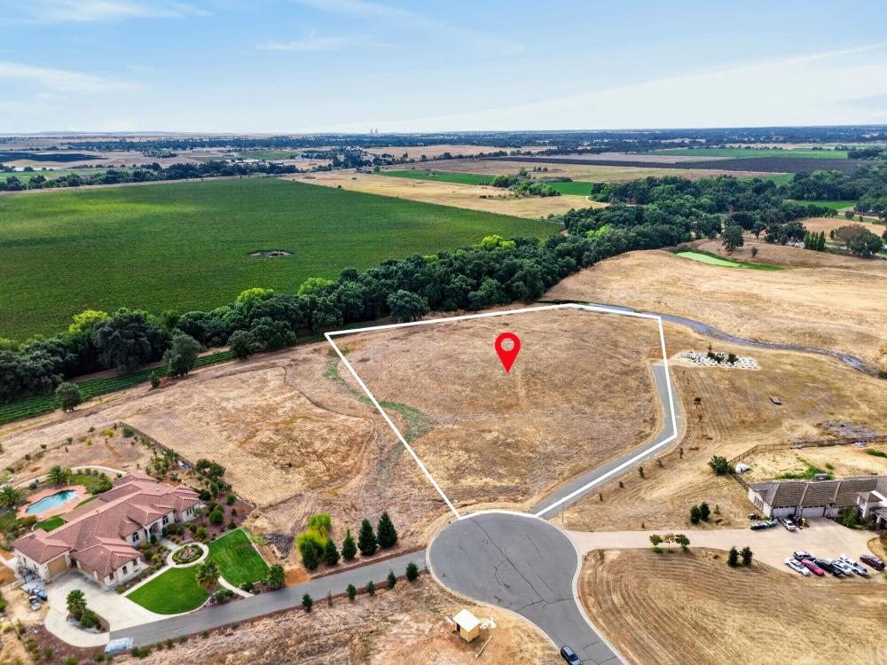 12380 Vineyard Hill Ct, Elk Grove, CA 95624-9530