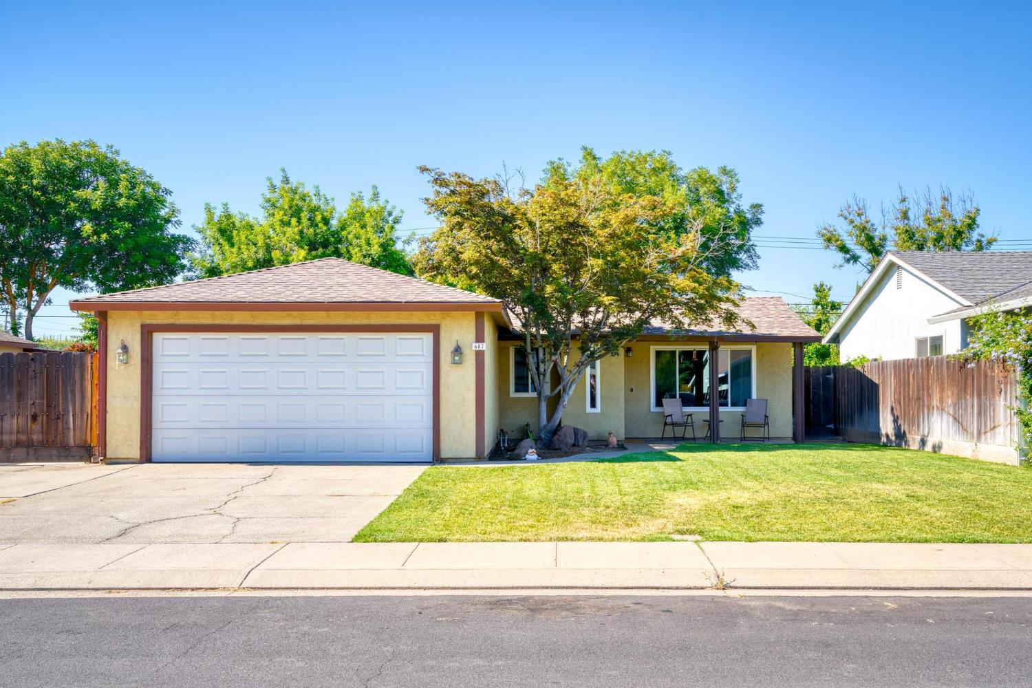 657 Gold St, Manteca, CA 95336
