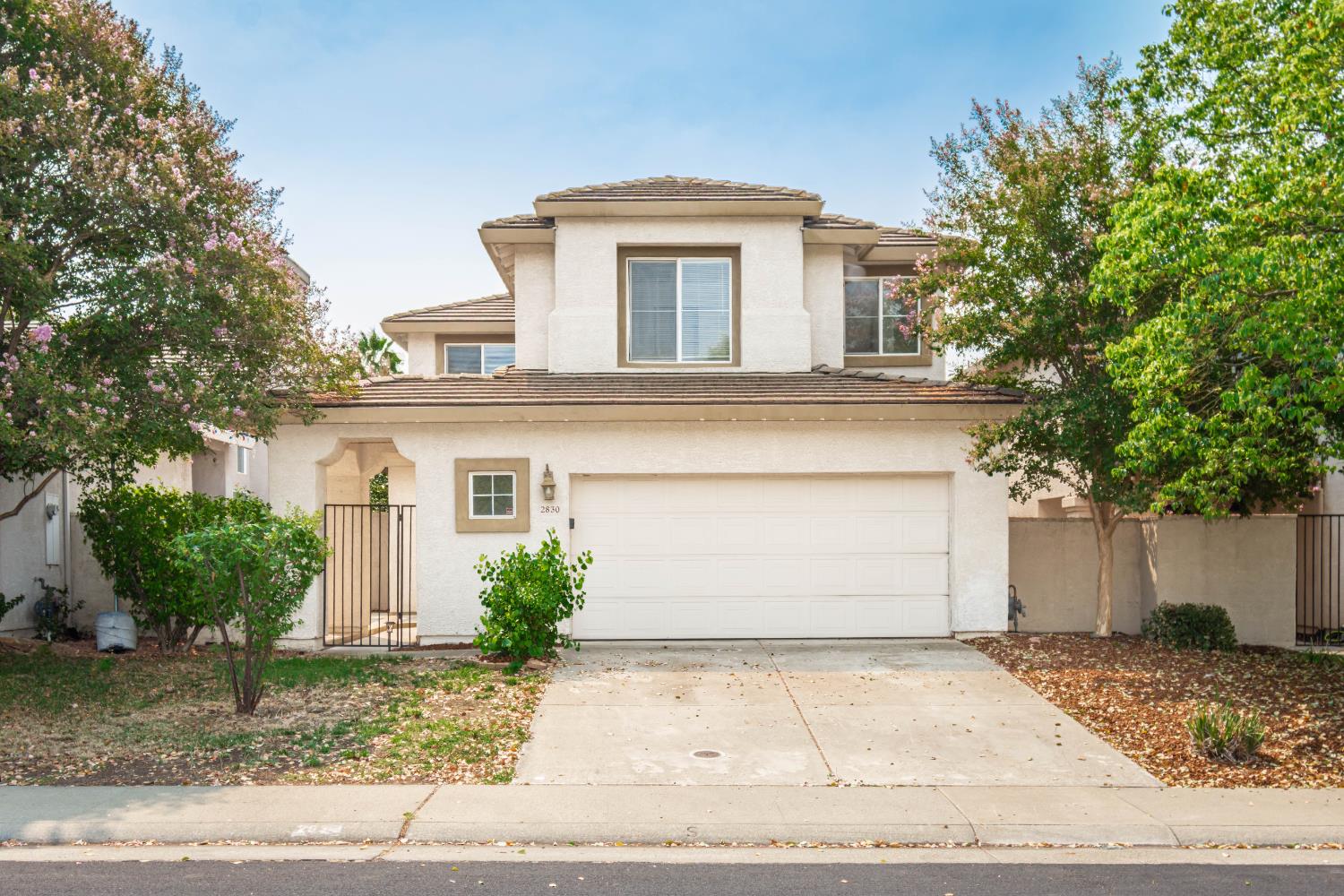 2830 Isle St, Rocklin, CA 95765-5181