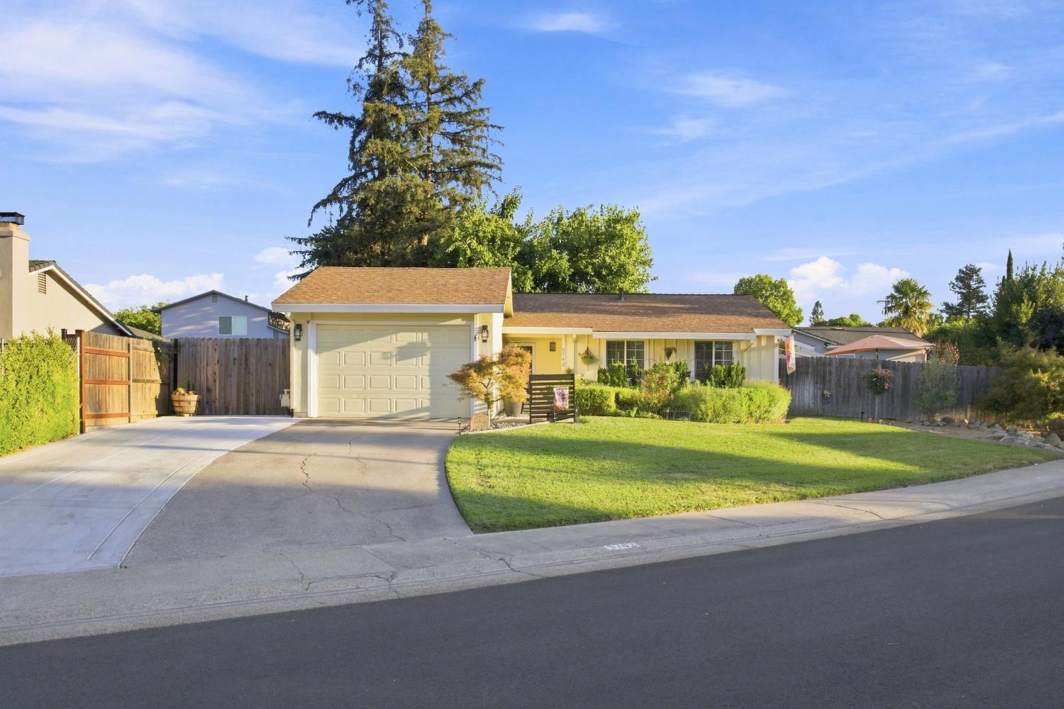 5742 Lorella Way, Sacramento, CA 95842-2259