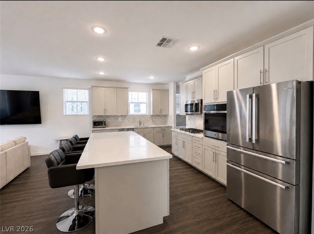 2555 Hampton Road 4205