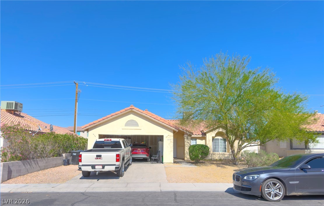 4048 Knoll Ridge Avenue