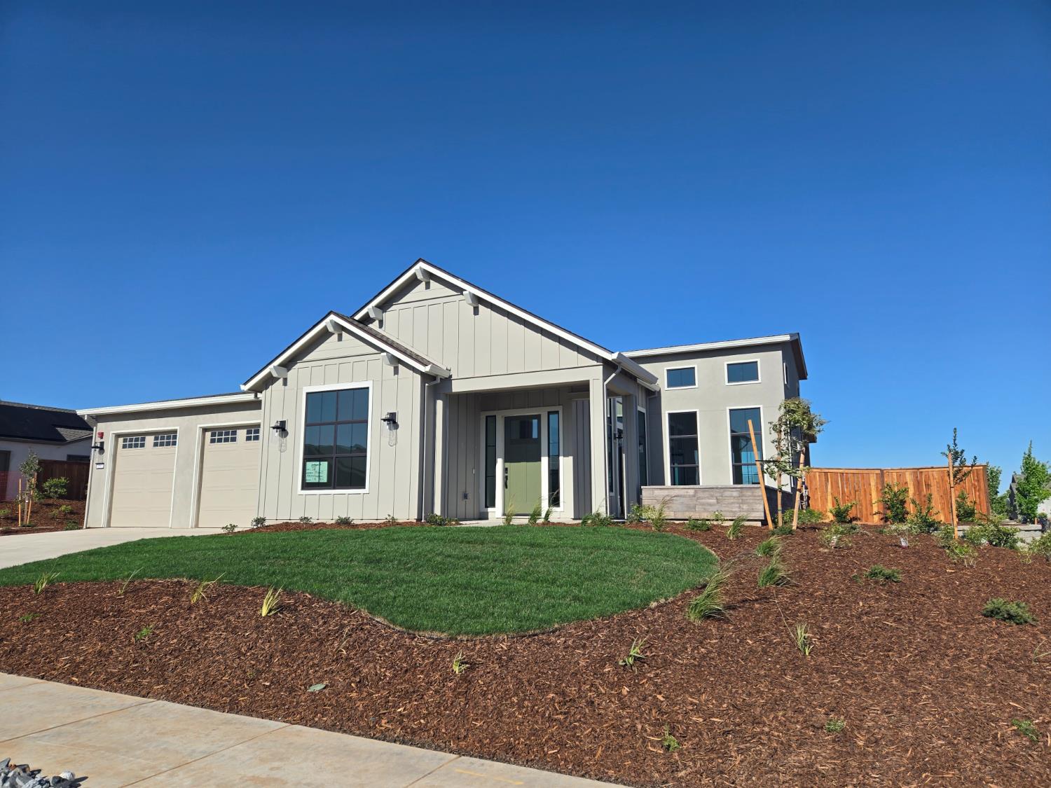 8565 Martin Andrew Cir, Roseville, CA 95747