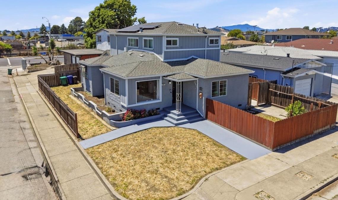 647 Stege Ave, Richmond, CA 94804-4131