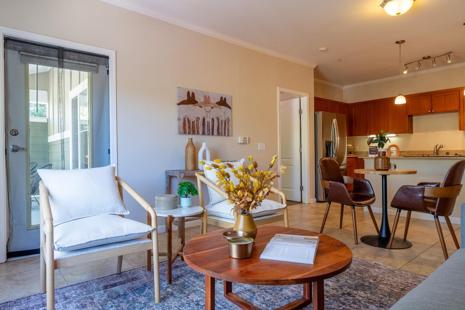 1818 Moore Blvd #204, Davis, CA 95618-7684