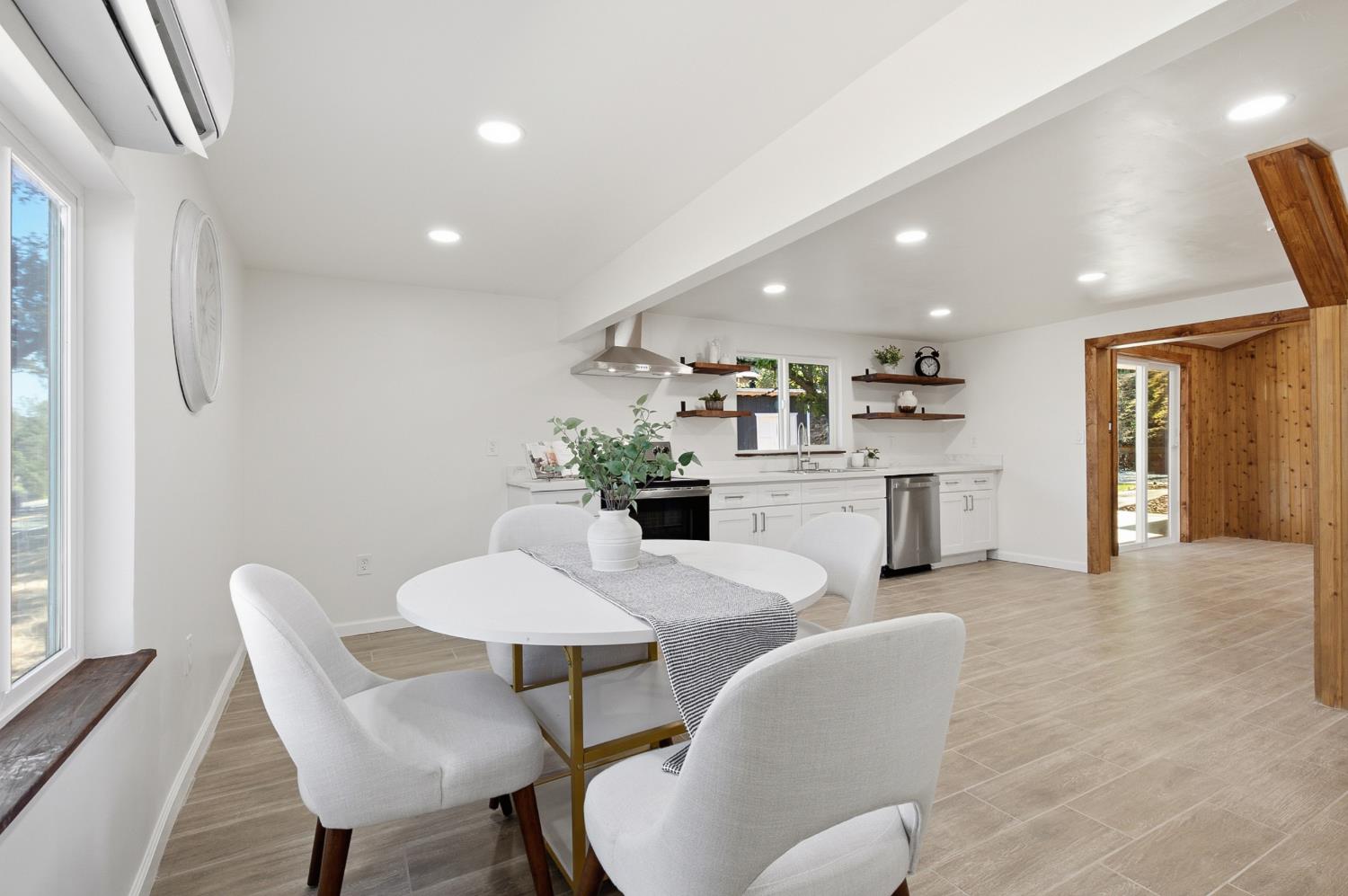 10019 Ladybird Dr, Grass Valley, CA 95949