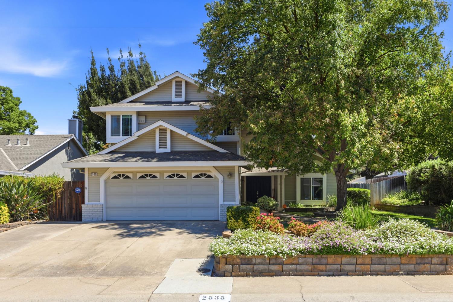 2535 Mossy Oaks Ct, Rancho Cordova, CA 95670-3187