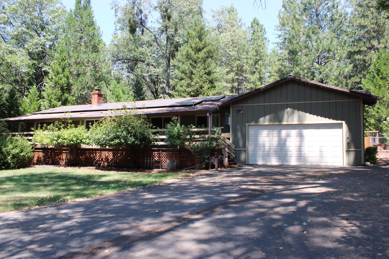5553 Happy Pines Ct, Foresthill, CA 95631