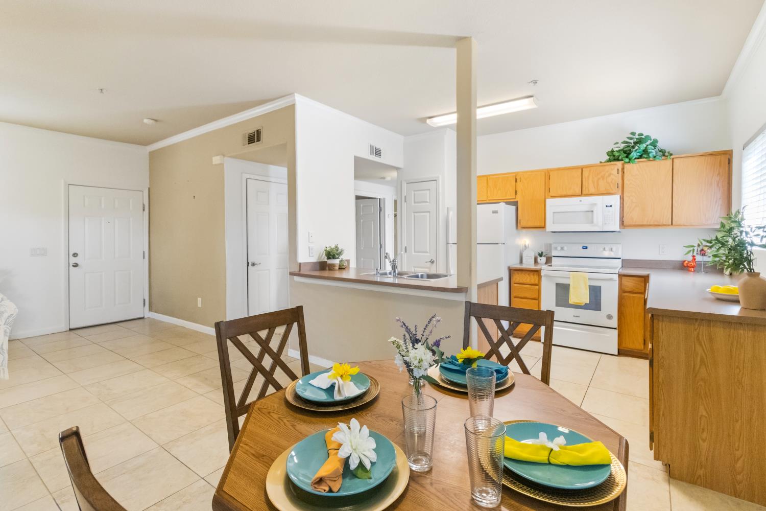 10001 Woodcreek Oaks Blvd #1711, Roseville, CA 95747-5114