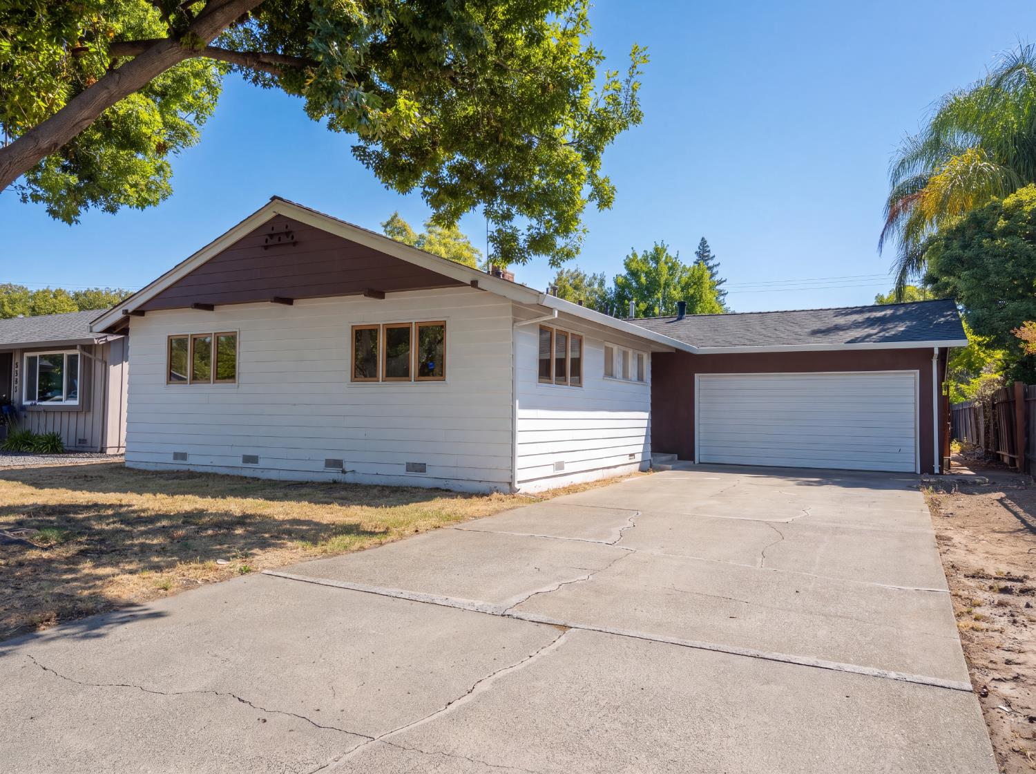 5351 Bonniemae Way, Sacramento, CA 95820-5220