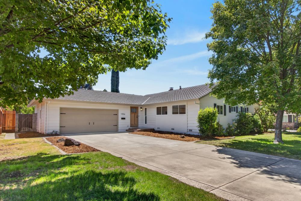 1056 Entrada Rd, Sacramento, CA 95864-5367