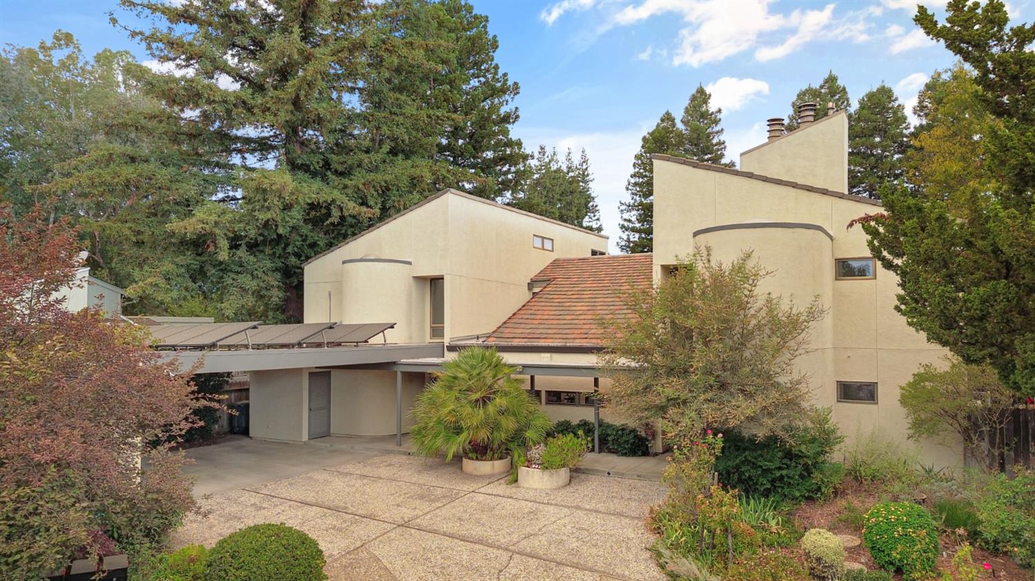 861 Malaga Ave, Davis, CA 95616