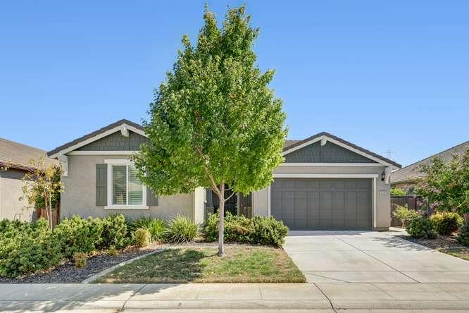 9268 Legendary Ct, Elk Grove, CA 95624-4718